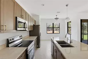 2167 Della Dr, Naples, FL 34117 - Photo 9