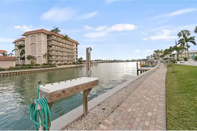 2880 Gulf Shore Blvd N #410, Naples, FL 34103 - Photo 35