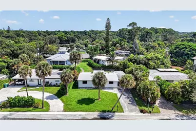 1363 Brookside Dr, Naples, FL 34104 - Photo 45
