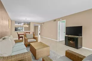 1211 Commonwealth Cir, Naples, FL 34116 - Photo 9