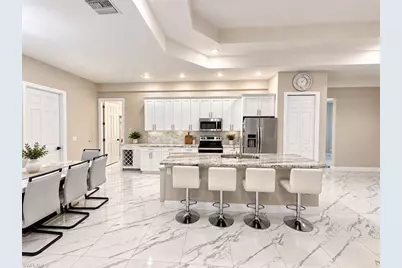 2608 38th St SW, Lehigh Acres, FL 33976 - Photo 5
