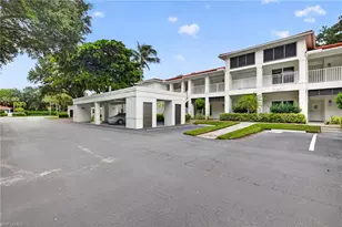 985 Tarpon Cove Dr, Naples, FL 34110 - Photo 3