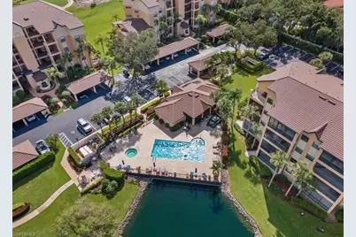 172 Vintage Cir #202, Naples, FL 34119 - Photo 5