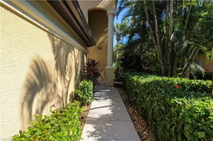 172 Vintage Cir, Naples, FL 34119 - Photo 9