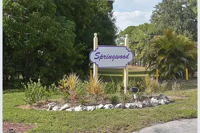 1400 Green Valley Cir #1004, Naples, FL 34104 - Photo 9