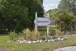 1400 Green Valley Cir, Naples, FL 34104 - Photo 9