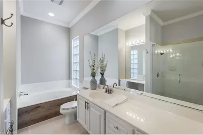 4362 Queen Elizabeth Way, Naples, FL 34119 - Photo 25