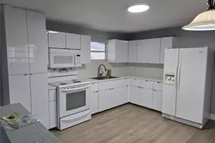 1525 SW 129th Ct, Miami, FL 33184 - Photo 7