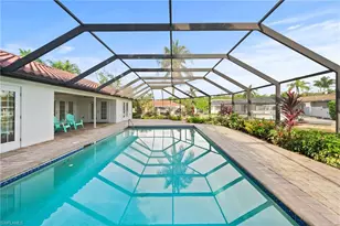 2105 Sheepshead Dr, Naples, FL 34102 - Photo 41