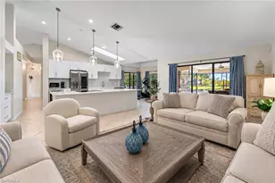 2370 Pinewoods Cir, Naples, FL 34105 - Photo 9
