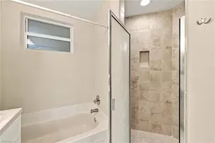6610 Huntington Lakes Cir, Naples, FL 34119 - Photo 27
