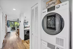 600 Neapolitan Way, Naples, FL 34103 - Photo 21