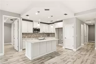 2664 Seychelles Cir, Naples, FL 34112 - Photo 11