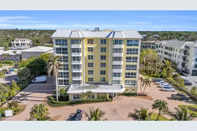 1900 Gulf Shore Blvd N #304, Naples, FL 34102 - Photo 1