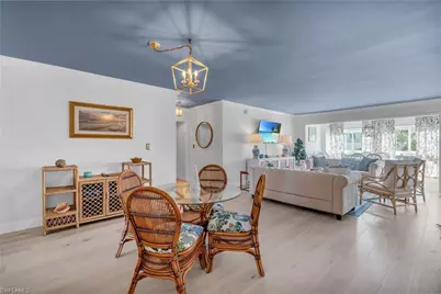 1900 Gulf Shore Blvd N #304, Naples, FL 34102 - Photo 5