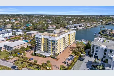 1900 Gulf Shore Blvd N #304, Naples, FL 34102 - Photo 21