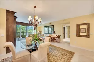 2728 Tiburon Blvd E, Naples, FL 34109 - Photo 9
