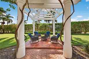 556 Eagle Creek Dr, Naples, FL 34113 - Photo 15