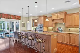 556 Eagle Creek Dr, Naples, FL 34113 - Photo 9