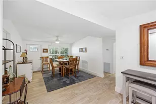 1390 Delmar Ln, Naples, FL 34104 - Photo 9