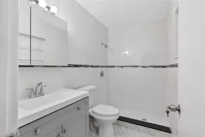 2055 Maravilla Cir, Fort Myers, FL 33901 - Photo 17