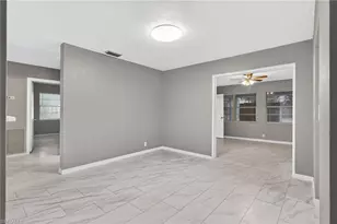 2055 Maravilla Cir, Fort Myers, FL 33901 - Photo 9