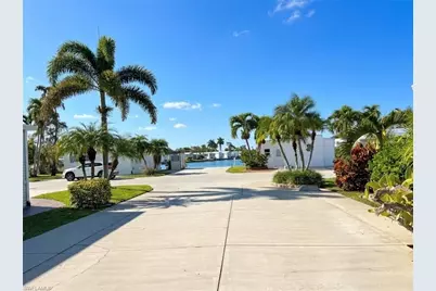 405 Imperial Wilderness Blvd, Naples, FL 34114 - Photo 3