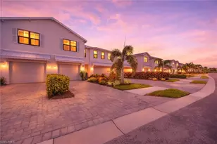 13058 Pembroke Dr, Naples, FL 34105 - Photo 19