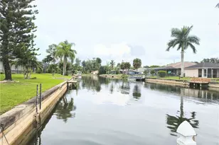 2306 SE 8th St, Cape Coral, FL 33990 - Photo 29