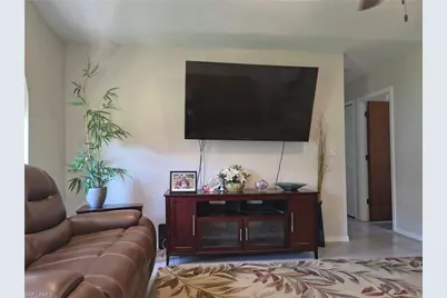 2306 SE 8th St, Cape Coral, FL 33990 - Photo 13