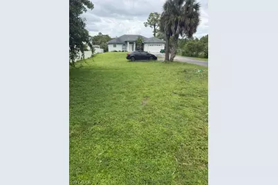 3241 10th Ave NE, Naples, FL 34120 - Photo 5