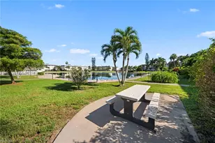 1000 Manatee Rd, Naples, FL 34114 - Photo 23