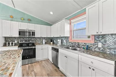 285 Lazy Way, Fort Myers Beach, FL 33931 - Photo 21