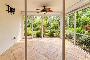 9625 Hemingway Ln, Fort Myers, FL 33913 - Photo 5