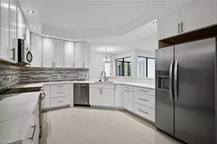 7056 Pelican Bay Blvd, Naples, FL 34108 - Photo 9