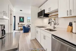 683 100th Ave N, Naples, FL 34108 - Photo 7