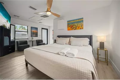 683 100th Ave N, Naples, FL 34108 - Photo 9