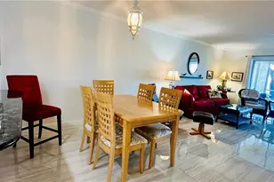 7824 Emerald Cir, Naples, FL 34109 - Photo 5