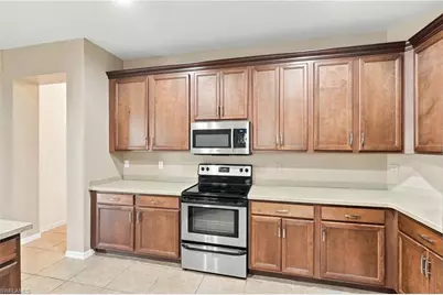 8091 Allamanda Ct, Lehigh Acres, FL 33972 - Photo 19