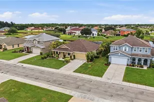 8091 Allamanda Ct, Lehigh Acres, FL 33972 - Photo 5