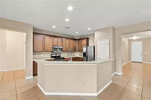 8091 Allamanda Ct, Lehigh Acres, FL 33972 - Photo 17