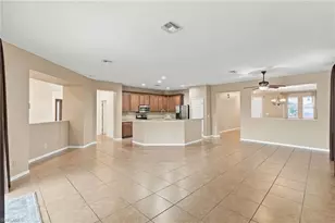 8091 Allamanda Ct, Lehigh Acres, FL 33972 - Photo 15