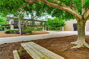 5710 Autumn Oaks Ln, Naples, FL 34119 - Photo 39