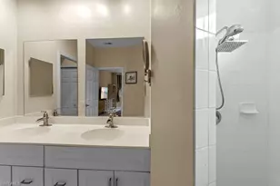 689 Crossfield Cir, Naples, FL 34104 - Photo 37