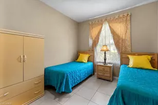 689 Crossfield Cir, Naples, FL 34104 - Photo 13