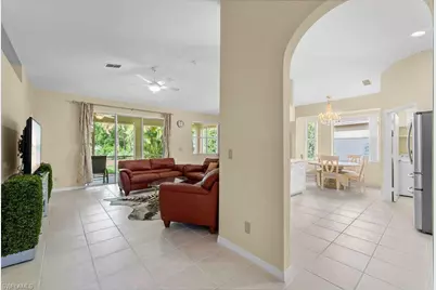 689 Crossfield Cir, Naples, FL 34104 - Photo 19