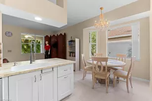 689 Crossfield Cir, Naples, FL 34104 - Photo 9
