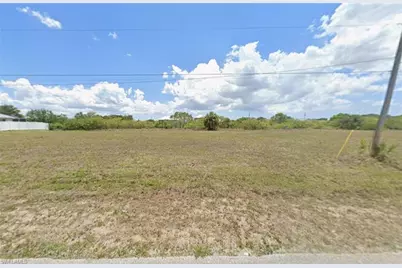 1022 NE 15th Ln, Cape Coral, FL 33909 - Photo 3