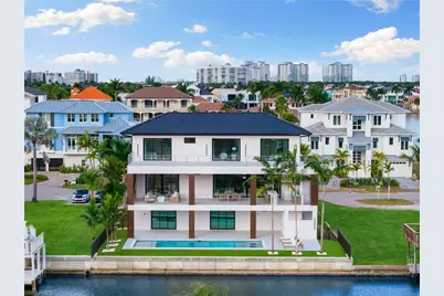 256 Trade Winds Ave, Naples, FL 34108 - Photo 3