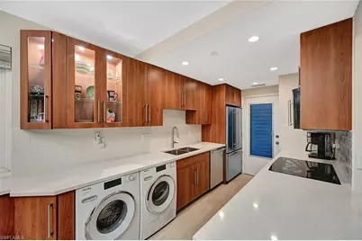 1300 Gulf Shore Blvd N #210, Naples, FL 34102 - Photo 9
